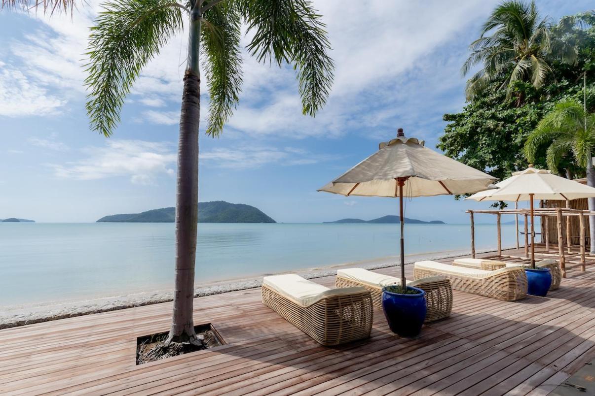 Poppy Beachfront Residence Rawai Ruang foto