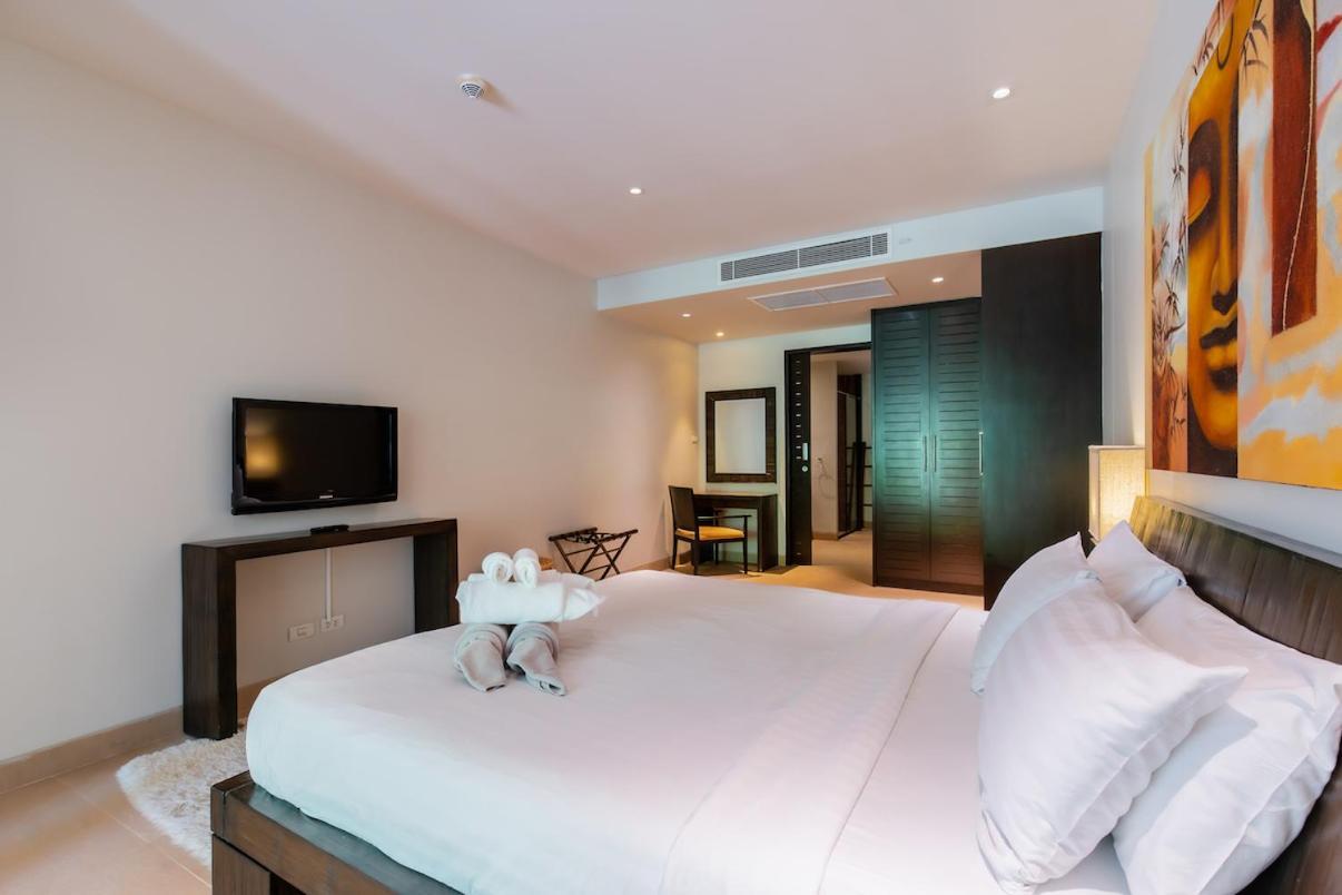 Poppy Beachfront Residence Rawai Ruang foto